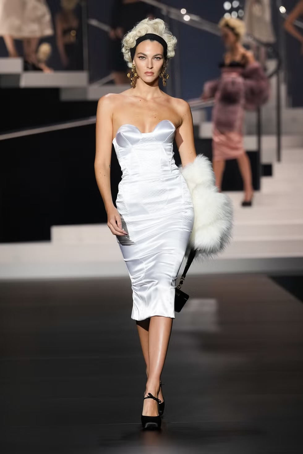 Madonna's style at the Dolce&Gabbana show, spring-summer 2025 - News Viled.kz - image 6