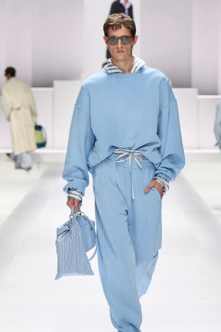 Spring/Summer 2026 Trend: Light Blue and Blue Bags - News Viled.kz - image 1