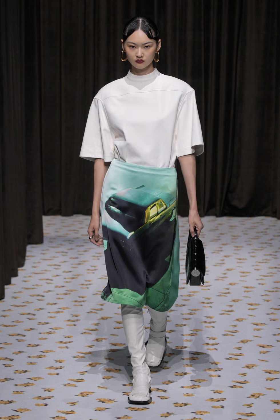 Все о показе Jil Sander, весна-лето 2025 - Новости Viled.kz - фото 23