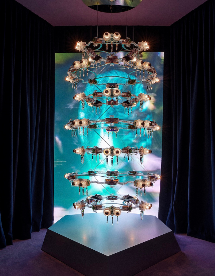 Chandeliers with "eyes" and glasses belonging to Napoleon's wife: exploring the new Baccarat collection - News Viled.kz - image 5