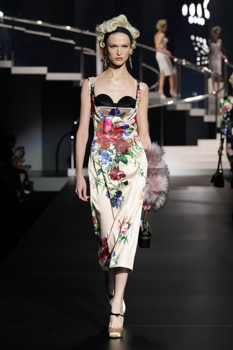 Madonna's style at the Dolce&Gabbana show, spring-summer 2025 - News Viled.kz - image 11
