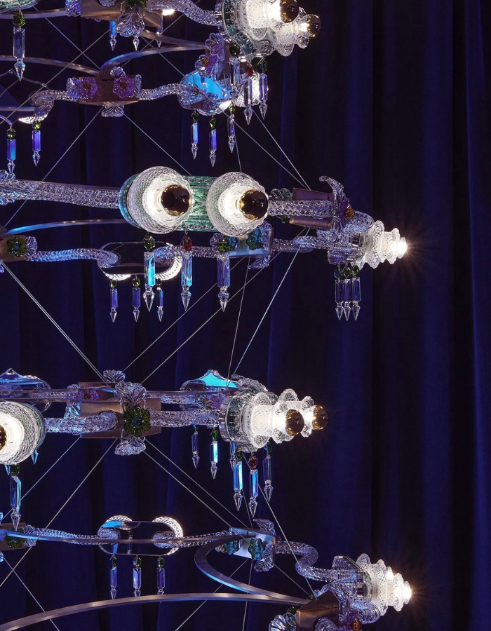 Chandeliers with "eyes" and glasses belonging to Napoleon's wife: exploring the new Baccarat collection - News Viled.kz - image 6