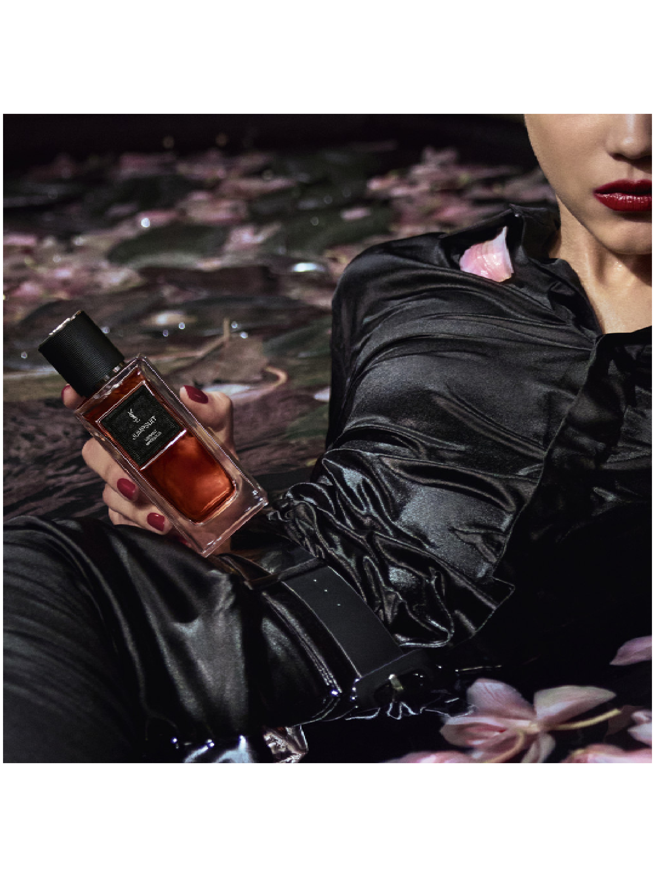 Парфюмерная вода Jumpsuit Vibrant Magnolia Yves Saint Laurent